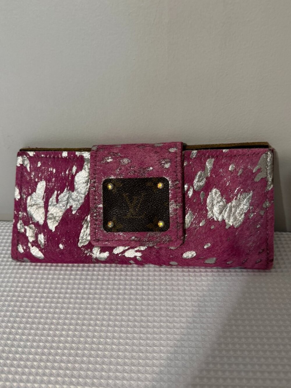 Upcycled Pink Pony Hair Leather Clutch Wallet - Picture 2 of 9
